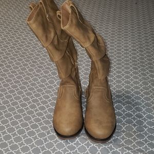 Childrens place size 11 slouch boots